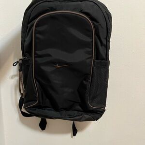 Nike sportswear essentials backpack